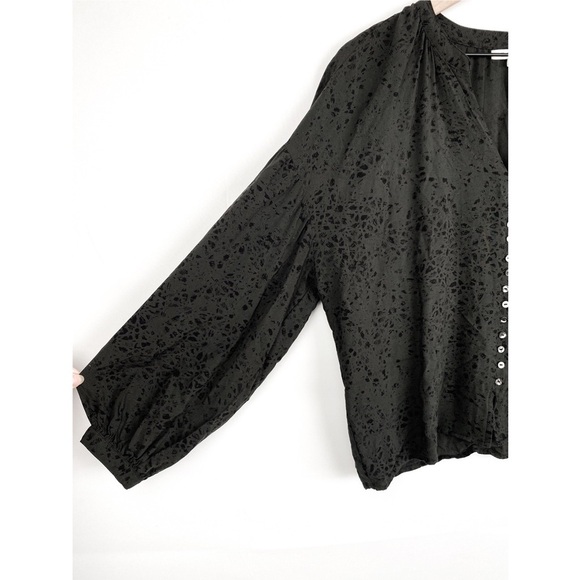 Z Supply Mazzy‎ Stamped Button Front Balloon Sleeve Blouse Top, Black - Size M - Picture 7 of 11